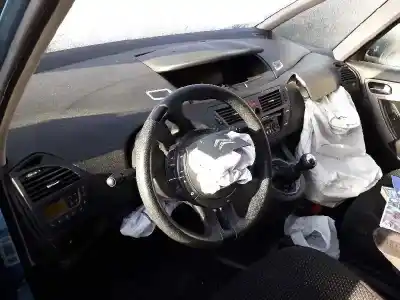 Veículo de Sucata citroen c4 picasso sx do ano 2007 alimentado 6fy