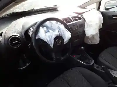 Veicolo di demolizione seat leon (1p1) reference dell'anno 2007 alimentato bxe