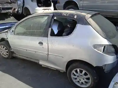 Здавання транспортного засобу PEUGEOT                                            206 BERLINA                                                                                                                                                                                                                                                X-Line                                                                                                                                                                                                                                                     року 2004 потужний 8HX