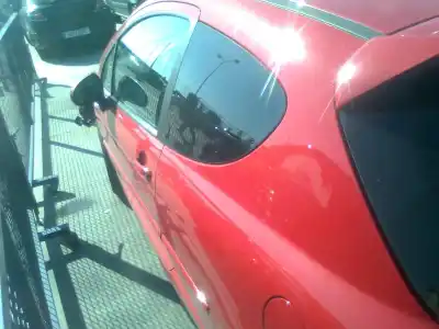 Veículo de Sucata peugeot 207 xs pack do ano 2006 alimentado nfu