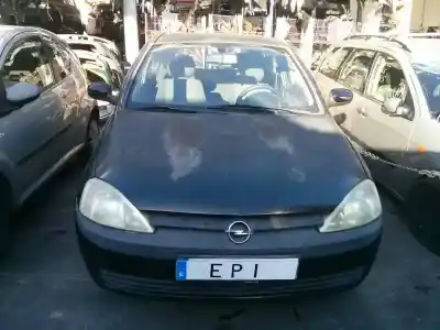 Sloopvoertuig opel corsa c sport van het jaar 2002 aangedreven z12xe