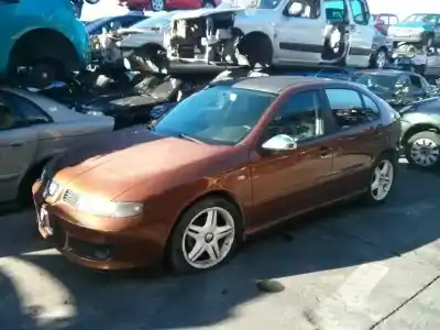 Veículo de Sucata seat leon (1m1) sport do ano 2004 alimentado arl