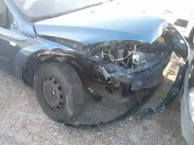 Veículo de Sucata FORD FOCUS BERLINA (CAP) 1.6 16V CAT do ano 2006 alimentado HWDA
