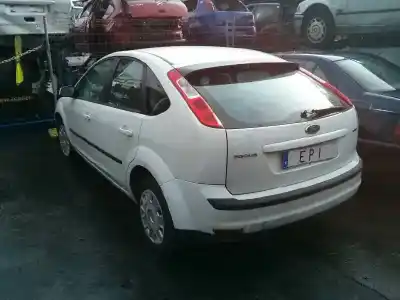 Veículo de Sucata ford focus berlina (cap) ambiente (d) do ano 2006 alimentado 