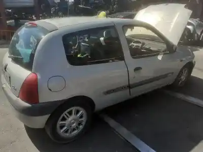 Утилизация автомобиля RENAULT CLIO II FASE II (B/CB0) Base Authentique года 2000 питание 