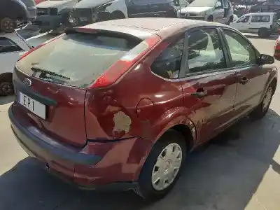 Sloopvoertuig ford focus berlina (cap) ghia van het jaar 2005 aangedreven g8da