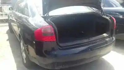 Veículo de Sucata AUDI A6 BERLINA (4B2) 2.5 V6 24V TDI do ano 2000 alimentado AKN