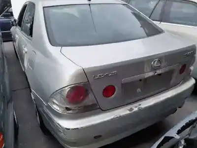 Veículo de Sucata LEXUS IS 300 (JCE10) 3.0 Luxury do ano 2001 alimentado 2JZGE