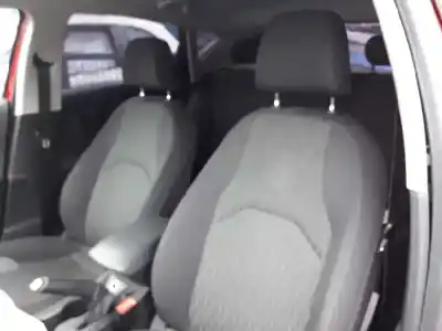 Veículo de Sucata seat leon (5f1) reference do ano 2015 alimentado clh