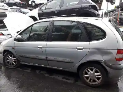 Veículo de Sucata renault scenic (ja..) 1.6 16v authentique (ja0b/11) do ano 2002 alimentado 