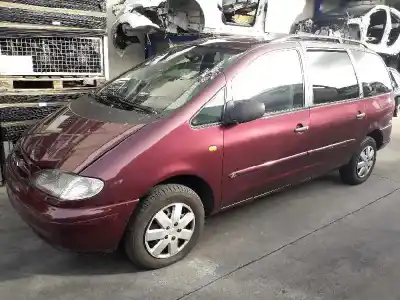 Veicolo di demolizione ford galaxy (vx) ghia dell'anno 1997 alimentato 1z