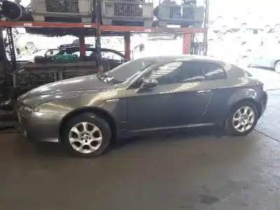 Véhicule à la ferraille alfa romeo brera (177) 2.2 jts 16v de l'année 2005 alimenté 939a5000