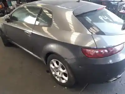 Véhicule à la ferraille alfa romeo brera (177) 2.2 jts 16v de l'année 2005 alimenté 939a5000