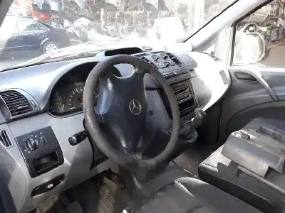 Scrapping Vehicle mercedes-benz vito (w639) basic, combi 111 cdi compacto (639.601) of the year 2003 powered 646982