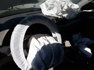 Veículo de Sucata audi a4 berlina (8e) 2.0 tdi 16v (103kw) do ano 2005 alimentado blb