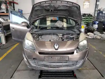 Veículo de Sucata renault scenic iii grand dynamique do ano 2009 alimentado f9qp872