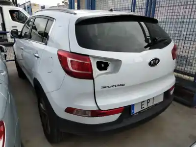 Veicolo di demolizione KIA SPORTAGE III (SL) 1.6 GDI dell'anno 2012 alimentato G4FD