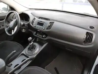 Veicolo di demolizione kia sportage iii (sl) 1.6 gdi dell'anno 2012 alimentato g4fd