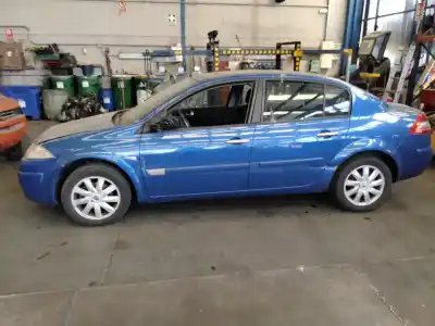 Здавання транспортного засобу renault megane ii classic berlina dynamique року 2007 потужний m9r700