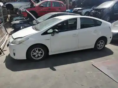 Здавання транспортного засобу toyota prius (nhw30) eco року 2011 потужний 2zrfxe