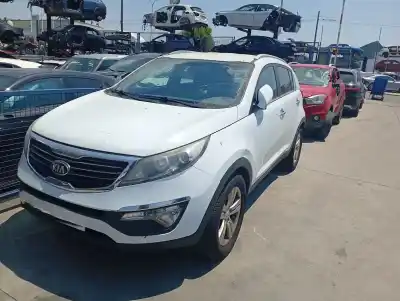 Veículo de Sucata KIA SPORTAGE III (SL)  do ano 2012 alimentado D4FD