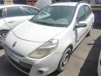 Здавання транспортного засобу RENAULT CLIO III GRANDTOUR (KR0/1_)  року 2009 потужний K9K 714,K9K 768