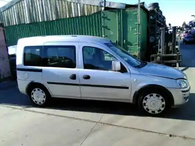Véhicule à la ferraille OPEL COMBO  de l'année 2008 alimenté Z13DTJ