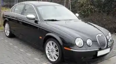 Veículo de Sucata JAGUAR S-TYPE  do ano 1999 alimentado 