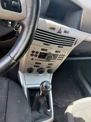 Veicolo di demolizione opel astra h twintop (a04) 1.6 (l67) dell'anno 2007 alimentato z 16 xe1,z 16 xep