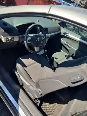 Veicolo di demolizione opel astra h twintop (a04) 1.6 (l67) dell'anno 2007 alimentato z 16 xe1,z 16 xep