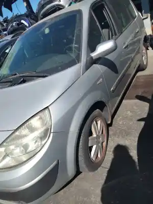 Veículo de Sucata renault grand scénic ii (jm0/1_) 1.5 dci (jm1e) do ano 2005 alimentado k9k 732
