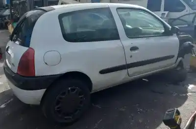 Здавання транспортного засобу RENAULT CLIO II FASE I (B/CB0) F8Q630 року 1999 потужний F8Q630