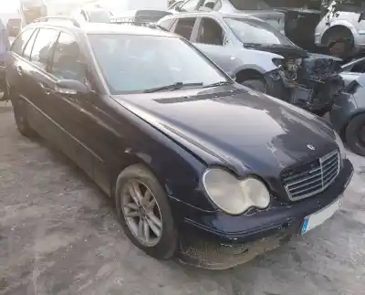 Vehículo de desguace MERCEDES CLASE C (W203) FAMILIAR  del año 2003 con motor 611962