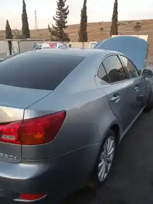 Veicolo di demolizione lexus is200 (ds2/is2) 220d dell'anno 2007 alimentato 2adfhv