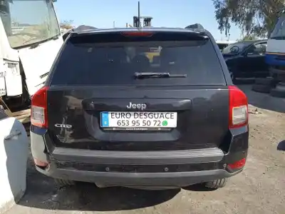 Sloopvoertuig jeep compass sport 4x4 van het jaar 2012 aangedreven 651925