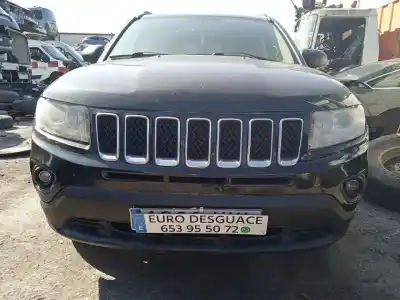 Sloopvoertuig jeep compass sport 4x4 van het jaar 2012 aangedreven 651925