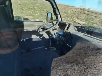 Veicolo di demolizione nissan cabstar e cabina doble cabina doble dell'anno 2004 alimentato bd30