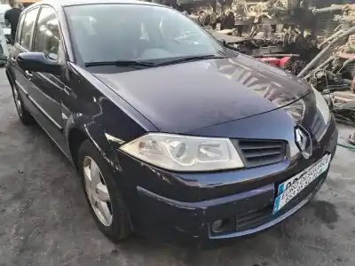 Sloopvoertuig RENAULT MEGANE II BERLINA 5P Luxe Dynamique van het jaar 2008 aangedreven K9K P7