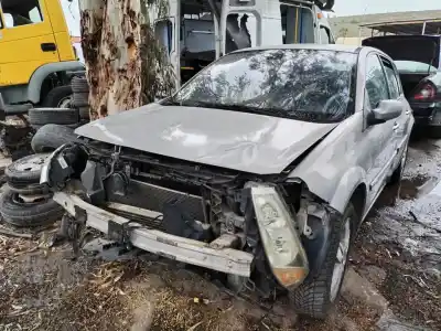 Veículo de Sucata renault megane ii berlina 5p luxe privilege do ano 2003 alimentado f9q b8