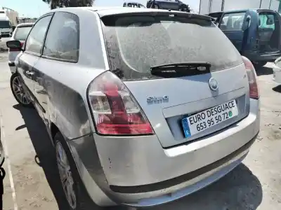 Veicolo di demolizione fiat stilo (192) 1.9 jtd cat dell'anno 2004 alimentato 192a1000