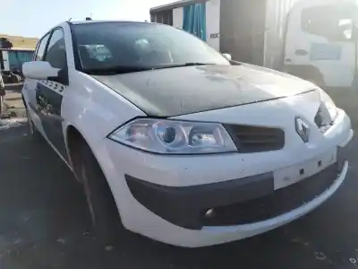 Veículo de Sucata renault megane ii berlina 5p dynamique do ano 2008 alimentado 