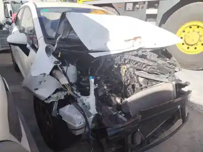 Veículo de Sucata kia rio emotion do ano 2014 alimentado 