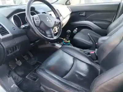 Здавання транспортного засобу mitsubishi outlander (cw0) 2.0 di-d invite року 2007 потужний bsy