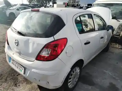 Здавання транспортного засобу opel corsa d expression року 2011 потужний a12xer