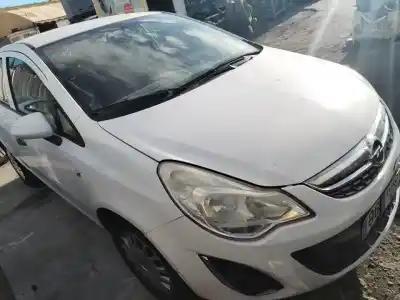 Здавання транспортного засобу opel corsa d expression року 2011 потужний a12xer