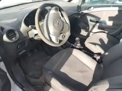 Здавання транспортного засобу opel corsa d expression року 2011 потужний a12xer