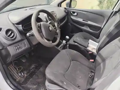 Veículo de Sucata renault clio iv dynamique do ano 2001 alimentado k9k e6