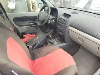 Scrapping Vehicle renault clio ii fase ii (b/cb0) campus of the year 2001 powered k9k a7