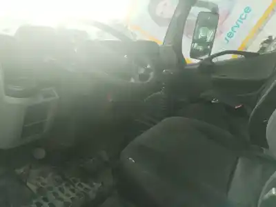 Veículo de Sucata nissan nt500 110 do ano 2014 alimentado zd30