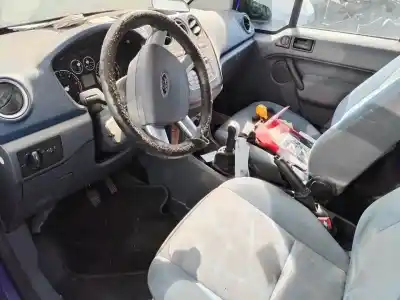 Здавання транспортного засобу ford tourneo connect (tc7) kombi b. corta (2006->) року 2013 потужний 